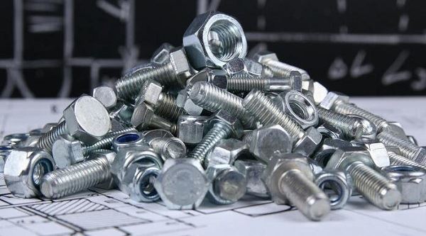 L'indice dei distributori di fastener accelera a maggio mentre le prospettive...