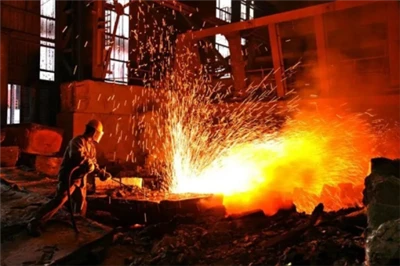 Piano di crescita costante per aumentare la fiducia dell'industria siderurgic...