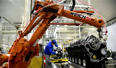 La dimensione complessiva dell'industria manifatturiera cinese è rimasta la p...