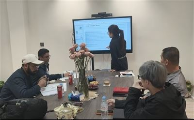 Cuore a cuore tra Cina e Pakistan, discutendo insieme della cooperazione: i c...
